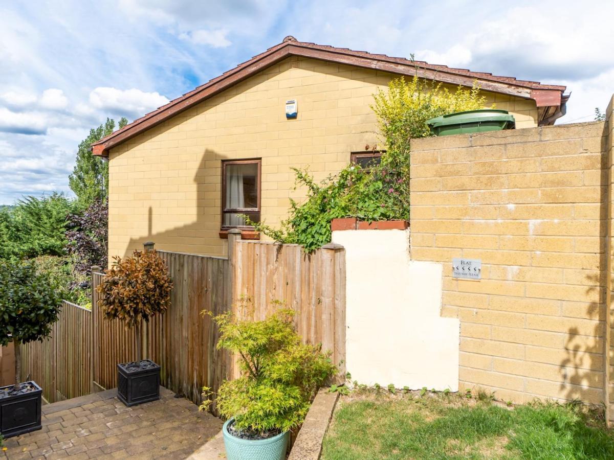 Pass The Keys One Bed Flat With Stunning Views And Free Parking Apartment Bath Exterior photo