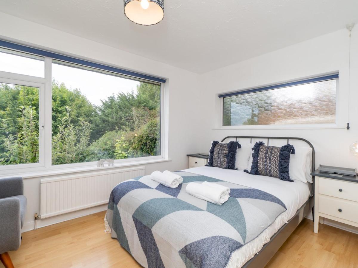 Pass The Keys One Bed Flat With Stunning Views And Free Parking Apartment Bath Exterior photo